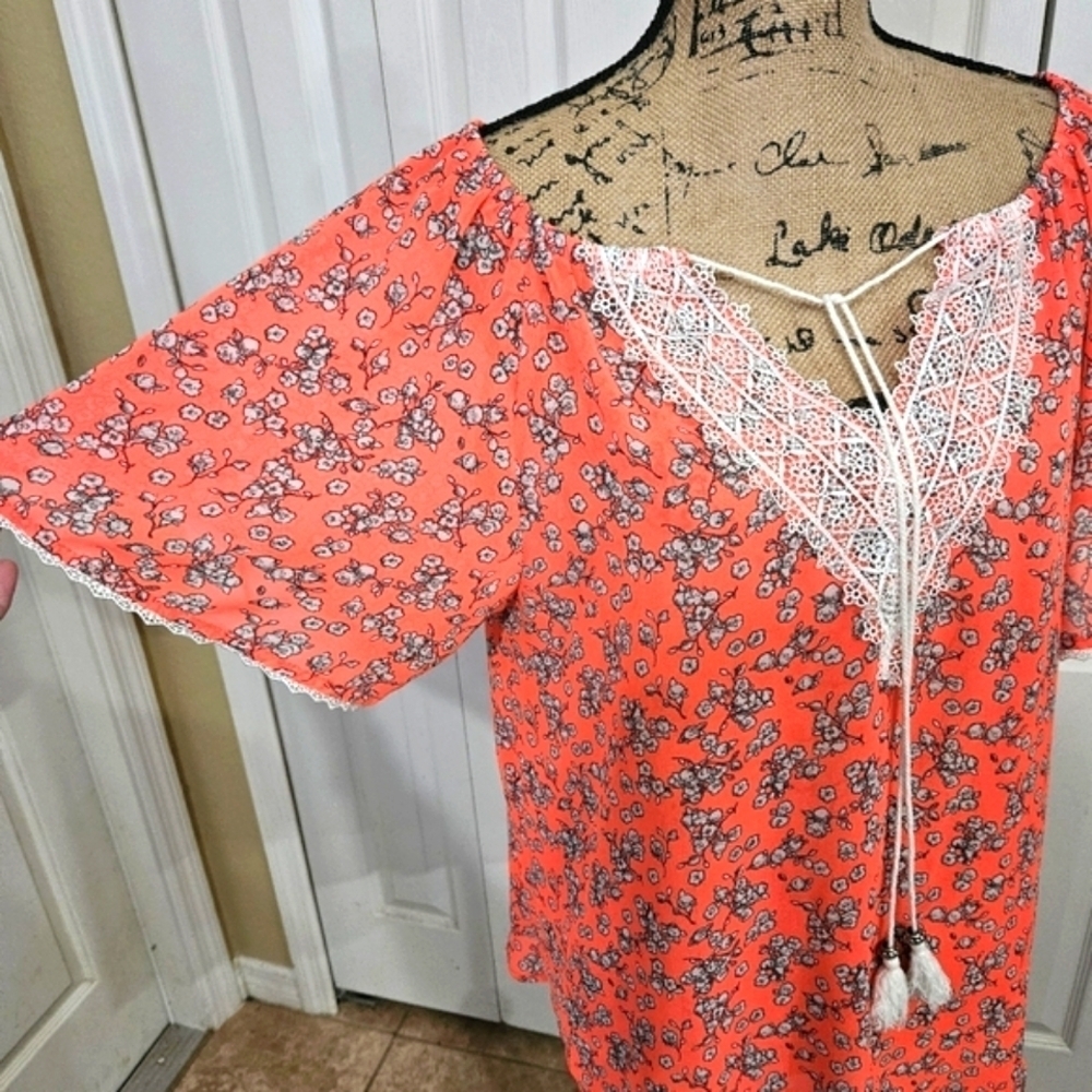 Democracy Boho Sheer Coral Lace Trimmed Blouse Size M - Picture 7 of 10